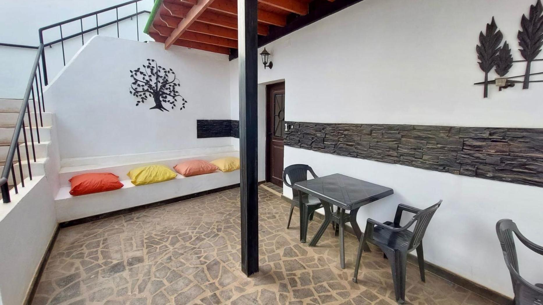 Lanzarote Hostel アレシフェ エクステリア 写真